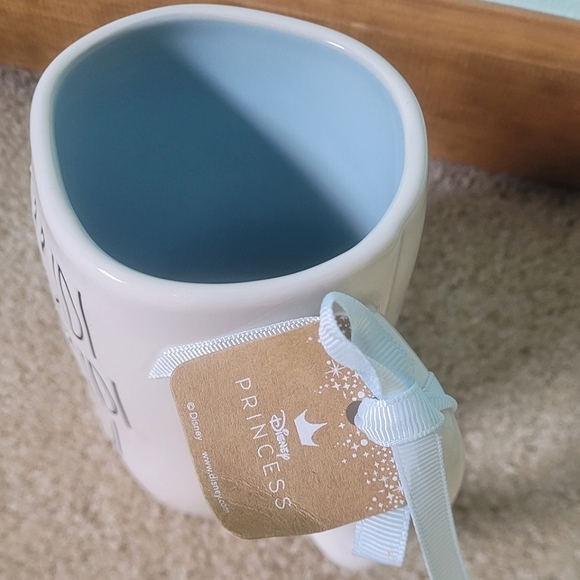 Rae Dunn Disney Cinderella mug - Picture 6 of 6